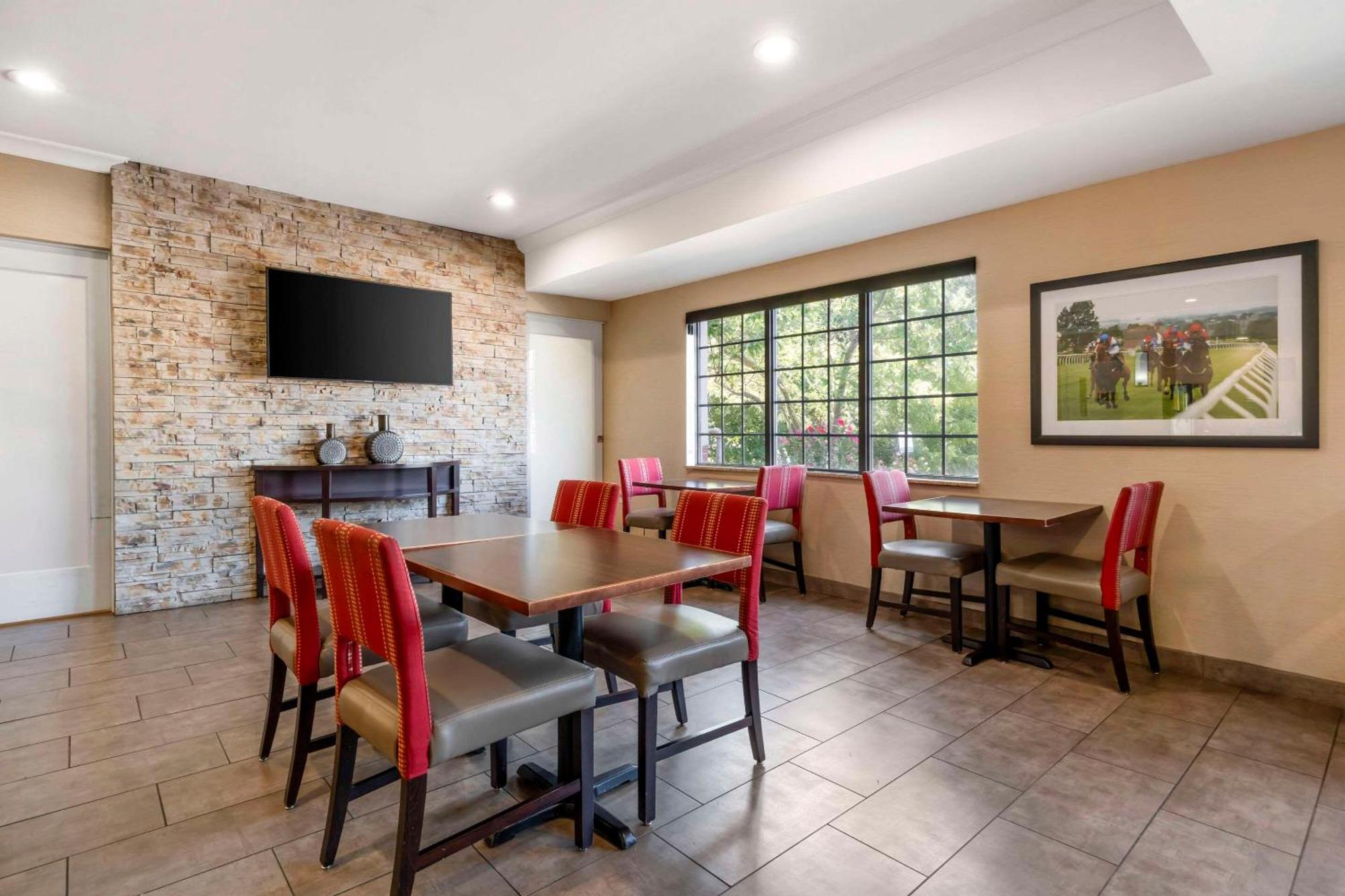 Comfort Suites Elizabethtown Zewnętrze zdjęcie