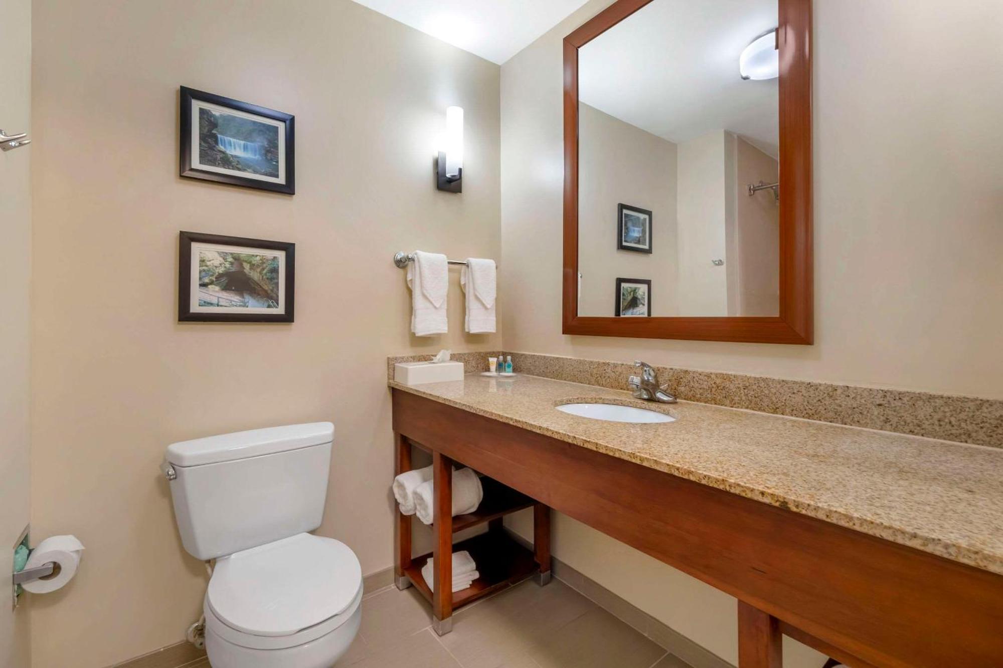 Comfort Suites Elizabethtown Zewnętrze zdjęcie